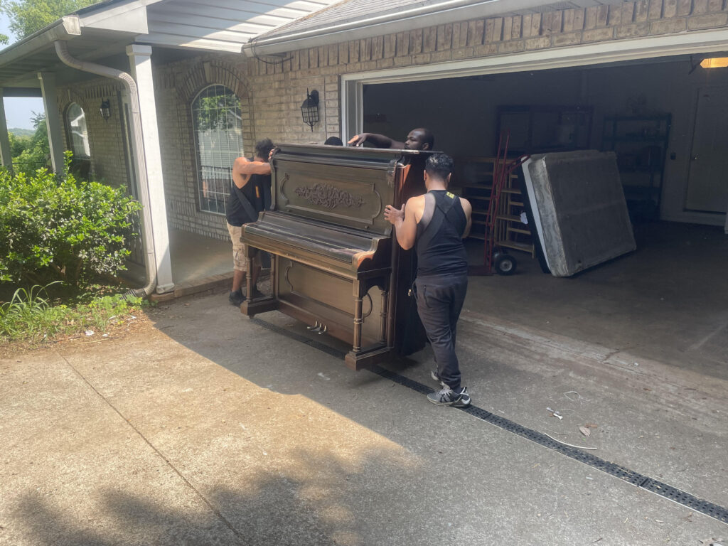 Mitchell Moving Junk And Debris Removal